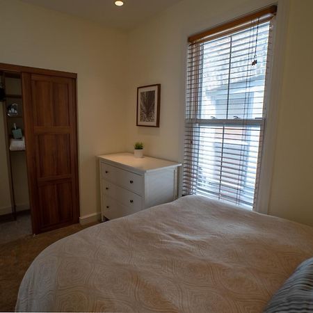Roscoe Village Guesthouse Chicago Kamer foto